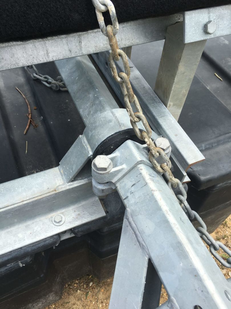 axle for moving dock axle for moving dock
