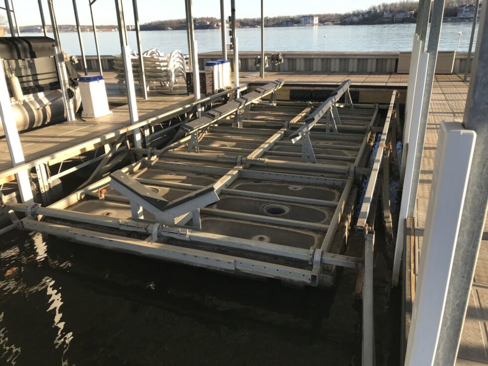 24,000LB B/I FiberSteel Lift - Dock Dealers - Used Docks, Lifts For ...